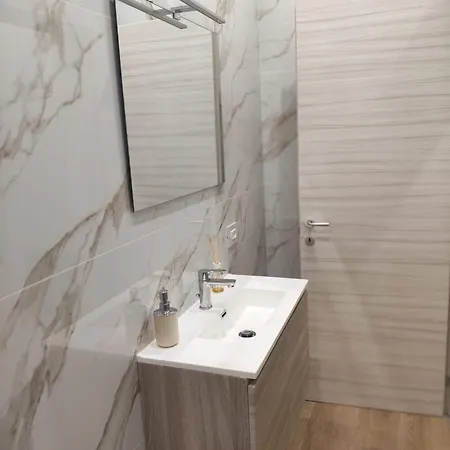 فندق مبيت وإفطار Domus Rhegium
